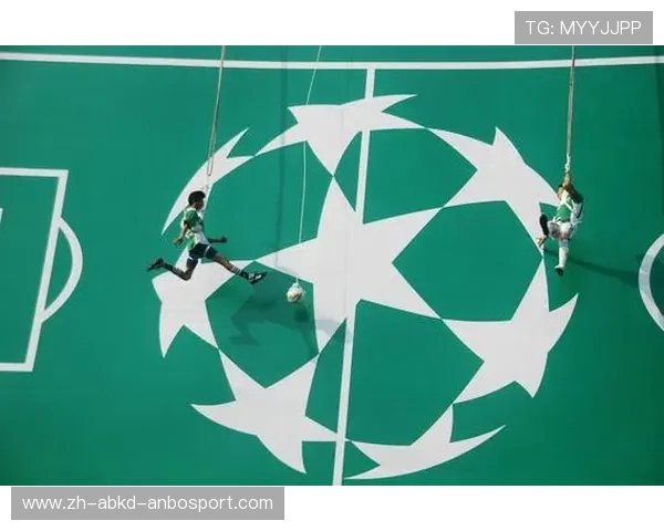 足球比赛中的高空球争夺战术与防守技巧